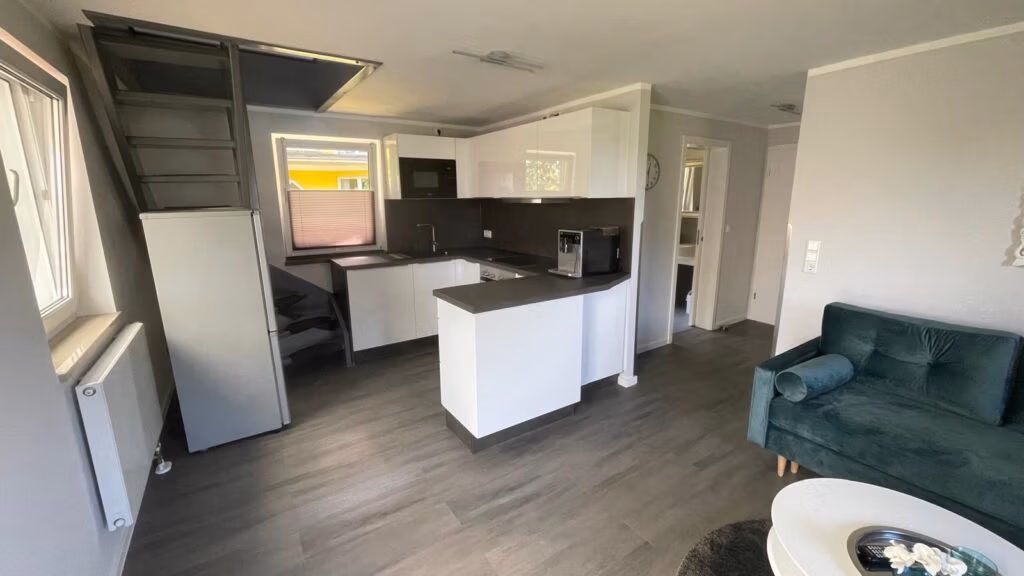 geräumige Wohnküche - Ferienhaus Am Kleinen Jasmunder Bodden